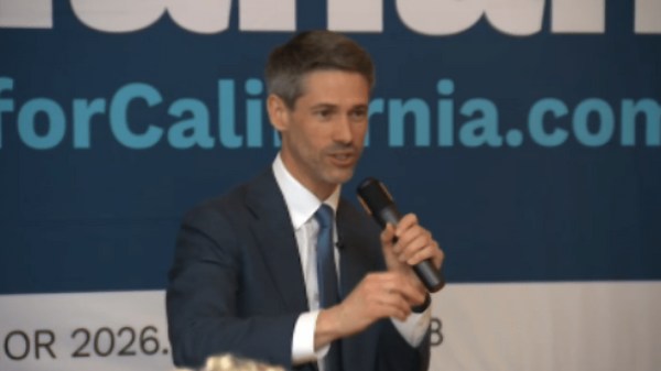 Gubernatorial candidate Matt Mahan speaks at community town hall in San Diego