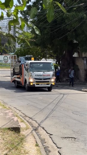 Khushi Motors | Kenya Premium Car Dealership on Instagram: "𝗠𝗲𝗿𝗰𝗲𝗱𝗲𝘀 𝗕𝗲𝗻𝘇 𝗚𝗟𝗘𝟯𝟱𝟬𝗗 𝟮𝟬𝟭𝟴 – Up for Sale in Mombasa, Kenya at @khushimotorskenya. 𝗣𝗿𝗶𝗰𝗲: 8.9M KSH 𝗬𝗢𝗠: 2018 𝗘𝘅𝘁: Black 𝗜𝗻𝘁: Black 𝗘𝗻𝗴𝗶𝗻𝗲: 3.0L V6 Turbo Diesel 𝗗𝗿𝗶𝘃𝗲: 4WD 𝗦𝗲𝗮𝘁𝘀: 5 𝗙𝗲𝗮𝘁𝘂𝗿𝗲𝘀: Orange Accents on Bumper, Rims & Seats, Double Panoramic Sunroof, Mercedes Benz 4Matic System, Adaptive Damping System, Intelligent Adaptive LED/Xenon Headlamps, Premium Sound System, Active