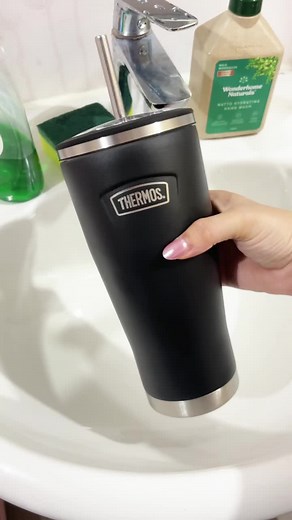 Keep it clean and keep it fresh. ✨ Learn how to properly hand wash your Thermos® ICON™ Cold Tumbler with Straw and enjoy your drinks in peak condition every time. #thermos #thermosph #thermosphilippines #IS1122 #thermosmug #ICONseries #granite