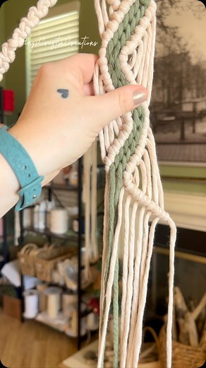 One way I like to add a little color and texture to a macrame piece. • • #macrame #macrameartist #macramedesign #macramedecor #macramewallhanging #fiberart #macramecord #handmadecraft #macrametutorial #macrameart #angscraftsncreations | AngscraftsnCreations Macrame