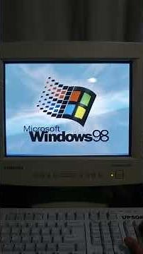 "Time Travel: Booting Up Windows 98 in 2026!" #shorts #90s #retrocomputing #operatingsystem