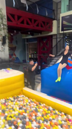 #Weightless feeling experience #Fly #Very exciting #Take off This Trampoline Is So Fun