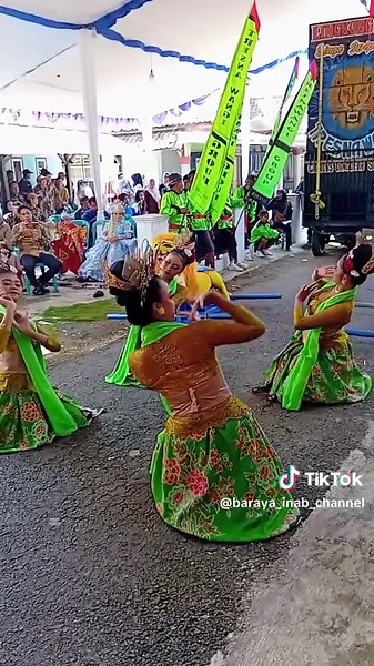 Tarian Mapag Panganten Sunat #tresnawangigroup #tresnawangi #sisingaansubang