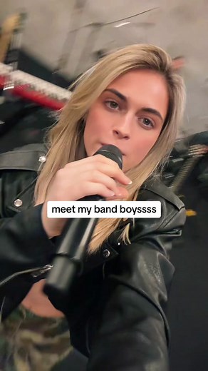 Alana Springsteen Tour - Live Music with Country Band Boys