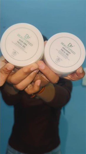 Facial gel in two different form