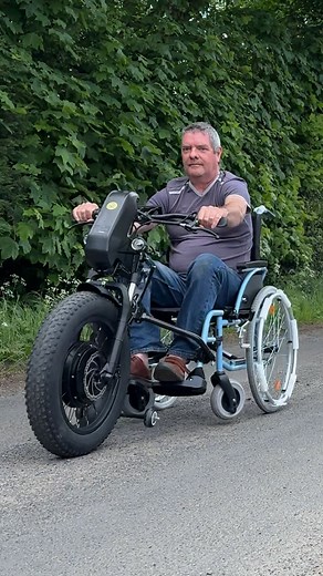 ebikekilla on Instagram: "We are all equal ⬇️ £2199 including wheelchair | free delivery all over the U.K. ⚡️♿️ 07761465024 48v 17.5ah  1500w wheel | 3" wheel Sw900 / reverse X2 lights  Horn Half twist / thumb / full twist Electronic suspension Dual brakes 180mm rotor Brand new Offroad wheelchair with real tyres  #wheelchair #electricwheelchair #disabled #bikelife #builtnotbought #motivation #killabuilds #explore #fyp #ebikekilla"