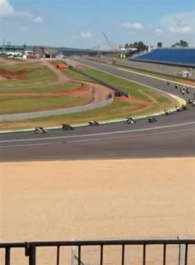 Hj passadão é pra ansiedade MOTOGP Brasil #motogp #motogpbrasil #diogomoreira #dm11 #motovlo #moto