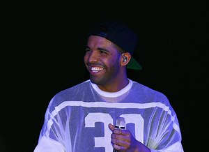 Drake Buys Extremely Rare Michael Jackson Album