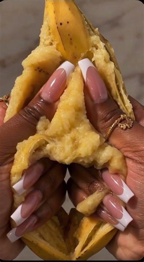 ASMR Banana Smash #fruit #hands #nails #asmr #jewerly