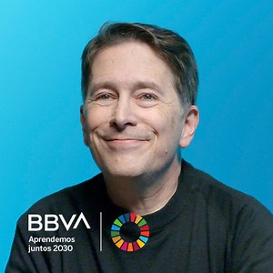 27K reactions · 7.8K shares | ¿Qué tiene que ver la invención de la imprenta de Gutenberg con que Galileo descubriera que en torno a Júpiter giraban varias lunas? Pues más de lo que parece. Lo explica Gerry Garbulsky, director de TED en español. | Aprendemos juntos | Facebook