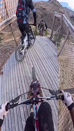Big Air Front-Flip 💀 #testaoc #MTBFails #dirtjumps #redbull #mtbforyou