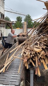 Take a closer look at the full wood-processing cycle as our industrial wood chipper breaks down logs and branches with clean, powerful precision. This video shows the entire transformation — from raw timber entering the feed chute to perfectly shredded wood chips and sawdust coming out on the other side. No speaking, no music, just the natural mechanical ASMR of a real sawmill machine working nonstop. The steady rhythm of the chipper, the movement of the operator, and the smooth flow of chips cr