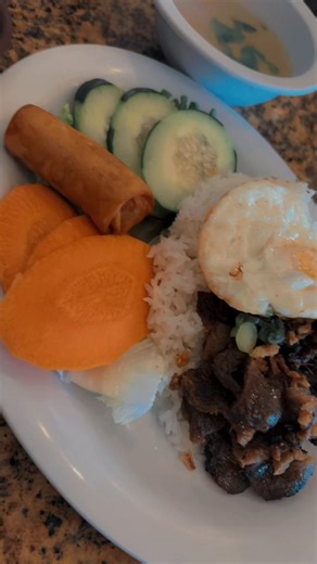 Discover Houston's Hidden Gem for Pho and Lemonade