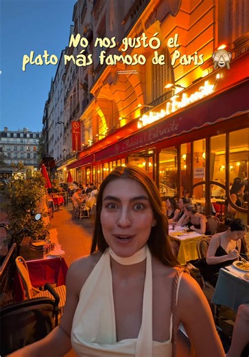 Este video está lejos de ser una crítica, simplemente está basado en una apreciación personal, como lo dije en el video no es un sabor al que estemos acostumbrados, pero somos conscientes de que así como no fue nuestro plato favorito, seguro si es el plato favorito de muchas personas. Si tienen la oportunidad de visitar este lugar de verdad háganlo y llévense ustedes sus propias impresiones, que seguramente pueden ser muy diferentes a la nuestra o iguales. #paris #entrecote #leralaisdelentrecote