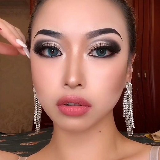 1.2M views · 30K reactions | Do you love makeup like me? Makeup is magic | Makeup Beauty | Facebook