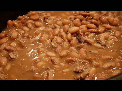 PINTO BEANS AND CORNBREAD RECIPE | EASY RECIPE | How to Make Pinto Beans Taste Good And Flavorful