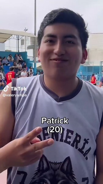 Enseñando a NBA cómo se juega: Risas en la cancha