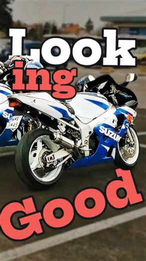 Parking lot ride GSX-R 750 | Independence Parade🇵🇱Marsz Niepodległości #gsxr #suzuki #motovlog