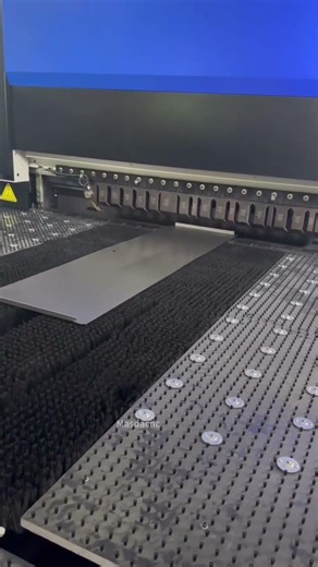 1.8 meters of iron plate bend file cabinet door#bendingmachine #panelbender #sheetmetal #cncmachine