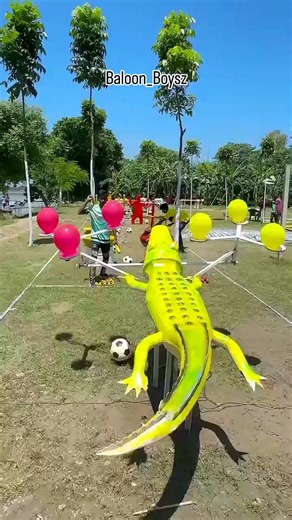 Ballon Bhai on Instagram: "🐊 Crocodile Ballon Fun 🤣"