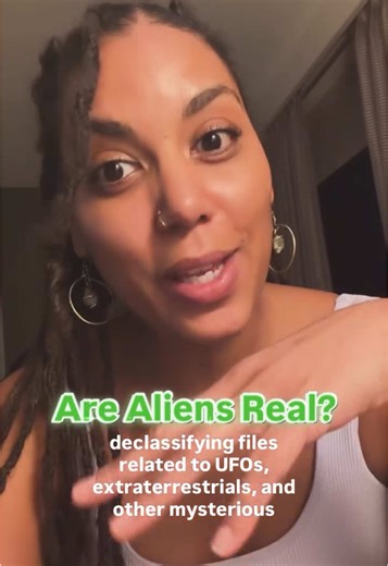 Are Aliens Real?! What do you think?!! Comment below! #aliens #disclosure #declassified #extraterrestrials Catch me all weekend @Conscious Life Expo
