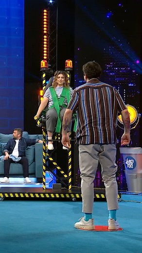 6.2K views · 5.9K reactions | Alexandru evoluează De la fluturi la stripteuză 曆 Hai, Maria, hai că poți Să-i ghicești acum pe toți! #saritidepefix #protv #voyo | Săriți de pe Fix România | Facebook