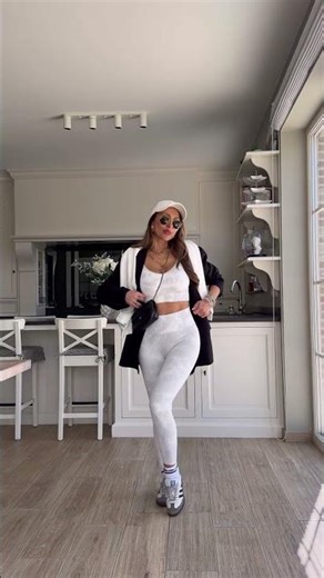 Go to the gym in style ⚡️ With code « SASA20 » 🔥 -20% extra discount + until -40% on the website!