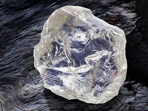 Rio Tinto finds 187.7-carat Diavik Foxfire, one of Canada's largest diamonds, at Arctic mine