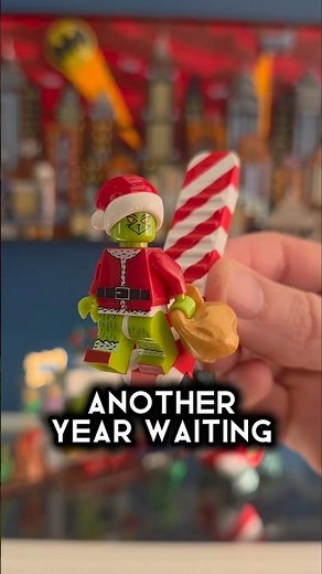 The Perfect way to display your Grinch Lego Minifigure