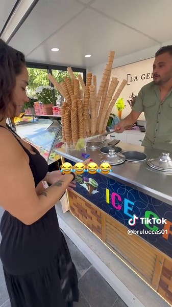 Ice Cream Delight: Join the Fun with Bru Luccas