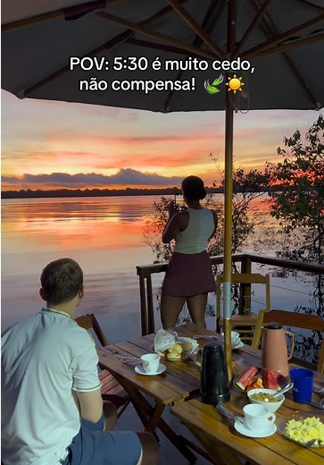 Nascer do Sol no Majestoso Rio Negro