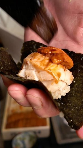 Scallop with sea urchin sushi roll #sushi #food #cooking