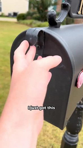 The little escape you’ve been craving doesn’t live in an app… it shows up in your mailbox. 💌 Remember when getting mail was exciting? When an envelope with your name on it meant a secret, a story, or a surprise — not another bill? The Flower Letters brings that magic back by mailing you a living, breathing story… told through 24 handwritten-style letters over the course of a year. Twice a month, you’ll find a beautiful, illustrated envelope waiting for you. Inside? Intimate letters between unfo