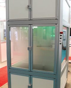 FORM 欄 FUNCTION The Cobot ABB GoFa™ CRB 15000 swings a fog machine...