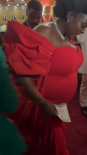 Such a sweet cast mate! 🥹 Michael B. Jordan held Wunmi Mosaku’s dress after their big win at the Actor Awards. 🤍 (📸: Shutterstock) ✍🏾: #TSRStaffLG | The Shade Room