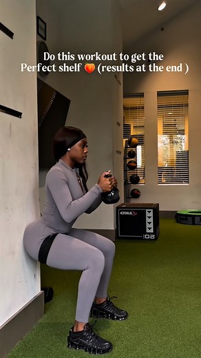 Happy Wednesday besties ! 🍑🤎💪🏾⚡️I got a lot of feed back on my last shelf video so I decided to post a part two and I added an extra workout . Hope yall enjoy ! You trying this circuit ?!⚡️ Bodysuit : @aura__athletics #mochandfit #glutworkout #glutegains #gluteday #gluteactivation #glutes #gymgirlmotivation #gymworkout #athomeworkouts | Mochandfit