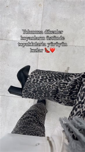 Cansu şengül on Instagram: "Acısa da öldürmez güçlendirir 🔥👠 #keşfet #beniöneçıkar #keşfetteyiz #keşfetteyim #keşfetteyim"