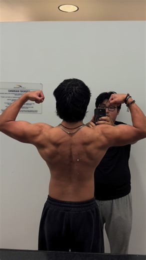 Riverz (Alexis) on Instagram: "Solid. - - - - - - - - #gym #fitness #gymmotivation #fitnesslifestyle #tiktok #gymrat #gymlifestyle #fit #bench #explore #explorepage✨ #bodybuilder #bodybuilding #fitnesstips #gymbro #motivation"