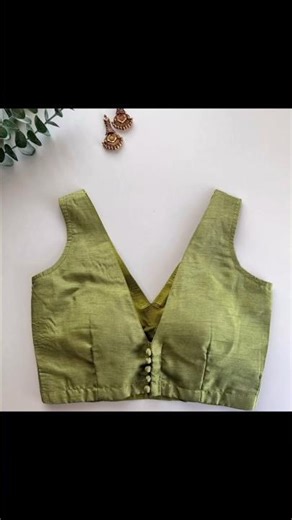 Simple blouse designs 👆✨unique and beautiful blouses 🥰🫰