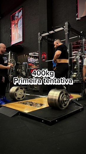 Loading…97,5%🧠🏗️☝🏻 No mínimo, o máximo! Seguimos em bulking… #deadlift #deadlifts #conventionaldeadlift #conventionaldeadlifts #sbd #bodybuilding #bodybuilder #powerlifter #powerlifting #powerbuilding #powerbuilder #strongman #strong #theunstoppable @Guga Galvão @Ironberg @VicenzoPowerTeam