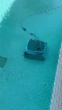Best Automatic Swimming Pool Cleaner in Action