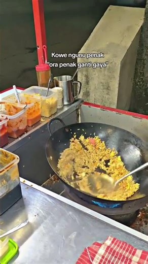 Fragrant fried rice with savory spices, eggs, and vegetables, sizzling hot and irresistibly tasty!!