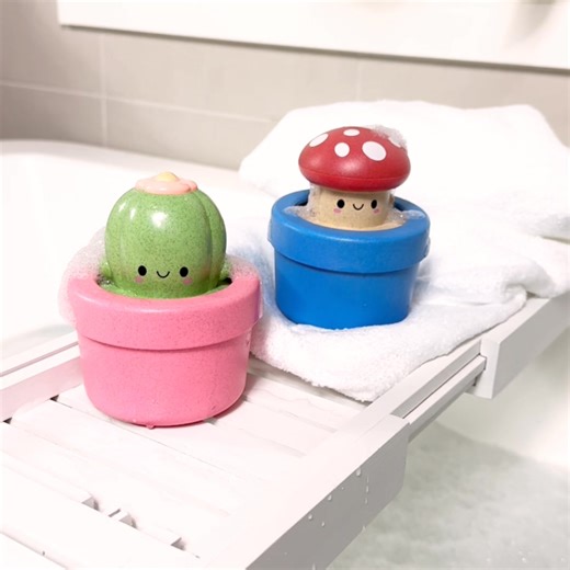 Celebrate baby’s very first Christmas with thoughtful gifts they’ll cherish! From sensory play or soft rag dolls to adorable keepsakes, our baby Christmas gifts are designed to spark wonder and joy. Shop local, shop Aussie, and make this Christmas one to remember. 👶🏻🎄🎁 | Tiger Tribe