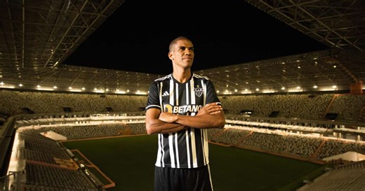 Atlético-MG lança uniforme para a temporada 2023; confira fotos