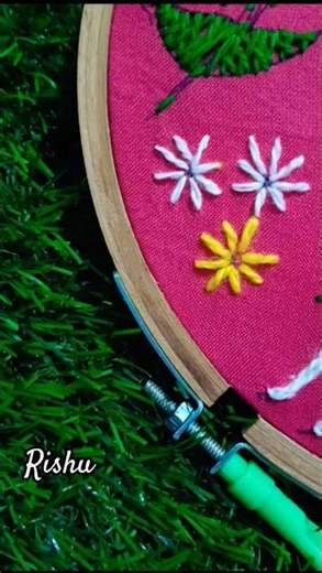 simple but unique threads embroidery design tutorial 😍🪡 #handbroidery #trending #threadart #music