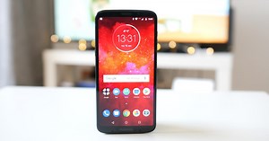 Moto Z3 Play Review: Modules are holding back a decent mid-ranger [Video]
