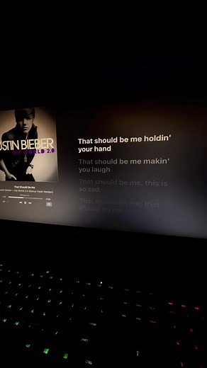 Justin Bieber - That Should Be Me (Lyrics)
