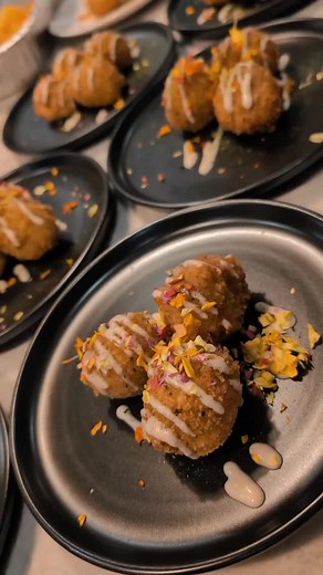 Personal Chef Collective is a chef-led Midwest brand redefining what at-home dining feels like. We don’t cater—we create. Every private dinner begins with a conversation about your vision. From there we build a custom menu, source from local farms, pair wines with our partners at GOMERS, and deliver a seamless dining experience in your home, lake house, cabin, VRBO, or venue. Whether it’s three courses or ten, our chefs craft an experience meant to be remembered. | Chef Allen Plemmons