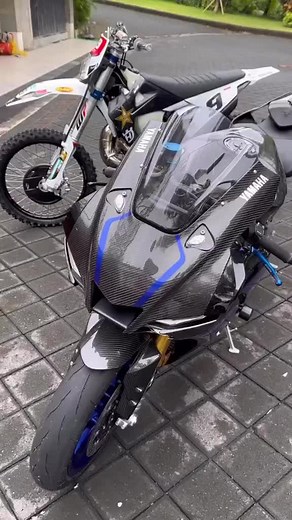 Yamaha R1M Crossplane Engine Soundcheck