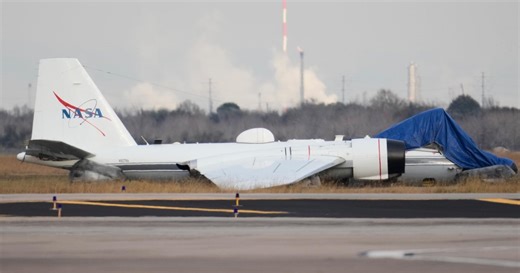 Video captures NASA plane making belly landing at Texas airport